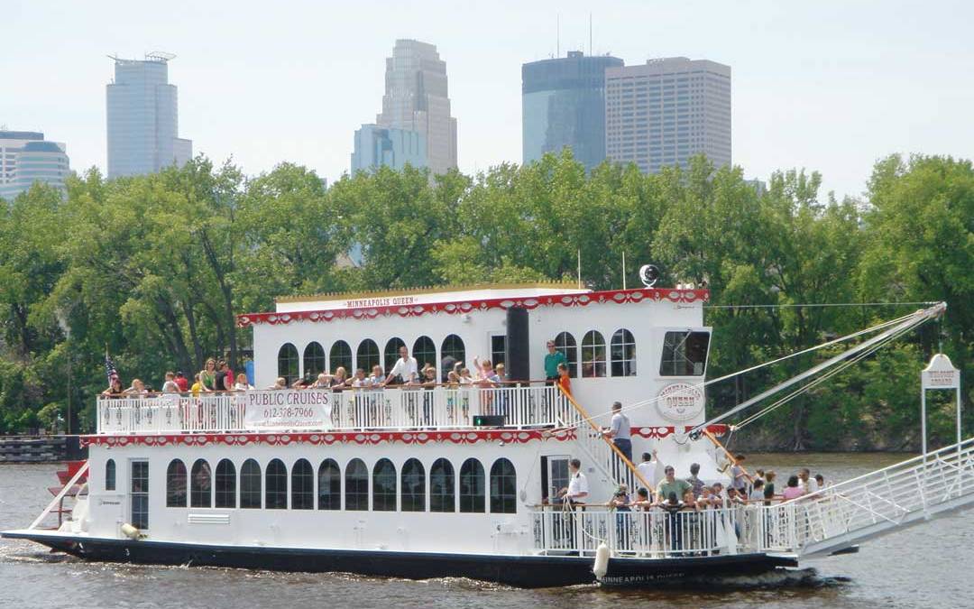 Top 5 Public Cruises in the Twin Cities